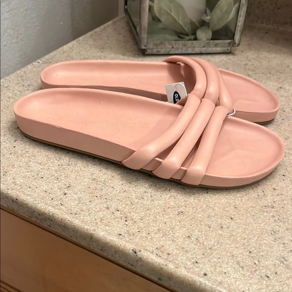 Old Navy Pink Slide Sandals with Minimalist Design